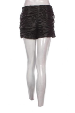 Γυναικείο κοντό παντελόνι Forever 21, Μέγεθος S, Χρώμα Μαύρο, Τιμή 9,28 €