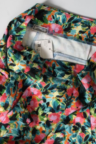 Γυναικείο κοντό παντελόνι Pimkie, Μέγεθος M, Χρώμα Πολύχρωμο, Τιμή 15,98 €