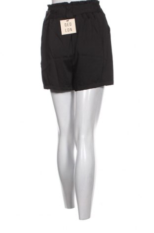 Γυναικείο κοντό παντελόνι Qed London, Μέγεθος L, Χρώμα Μαύρο, Τιμή 4,45 €