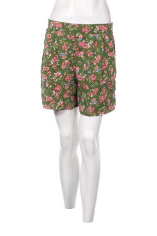 Γυναικείο κοντό παντελόνι VILA, Μέγεθος M, Χρώμα Πολύχρωμο, Τιμή 5,77 €