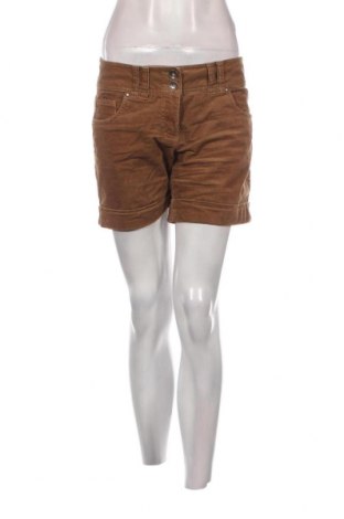 Дамски къс панталон Yessica, Размер M, Цвят Бежов, Цена 3,04 лв.