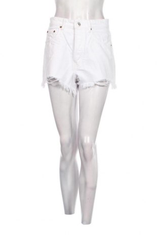 Pantaloni scurți de femei Zara, Mărime S, Culoare Alb, Preț 34,54 Lei