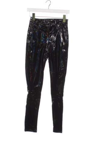 Γυναικείο παντελόνι δερμάτινο Pull&Bear, Μέγεθος XS, Χρώμα Μαύρο, Τιμή 14,23 €