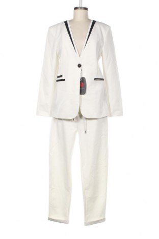 Costum de femei Giorgio Di Mare, Mărime L, Culoare Alb, Preț 1.028,46 Lei