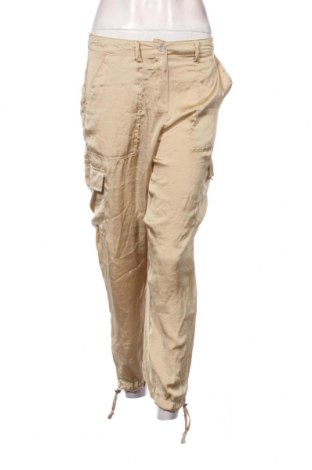 Дамски панталон DKNY, Размер M, Цвят Бежов, Цена 191,00 лв.