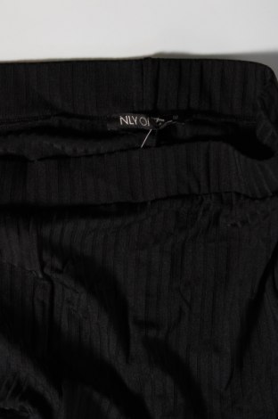 Γυναικείο παντελόνι Nly One, Μέγεθος M, Χρώμα Μαύρο, Τιμή 6,40 €