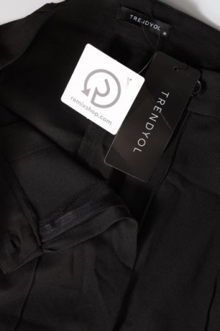 Γυναικείο παντελόνι Trendyol, Μέγεθος M, Χρώμα Μαύρο, Τιμή 5,38 €