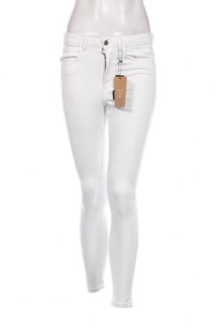 Γυναικείο παντελόνι Vero Moda, Μέγεθος S, Χρώμα Λευκό, Τιμή 7,80 €