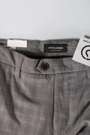 Pantaloni de bărbați Jack & Jones, Mărime M, Culoare Multicolor, Preț 269,74 Lei