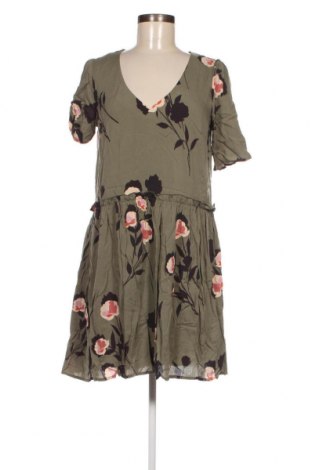 Kleid Etam, Größe S, Farbe Grün, Preis 52,58 €