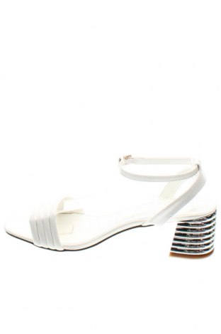 Sandalen Lascana, Größe 40, Farbe Weiß, Preis 10,68 €