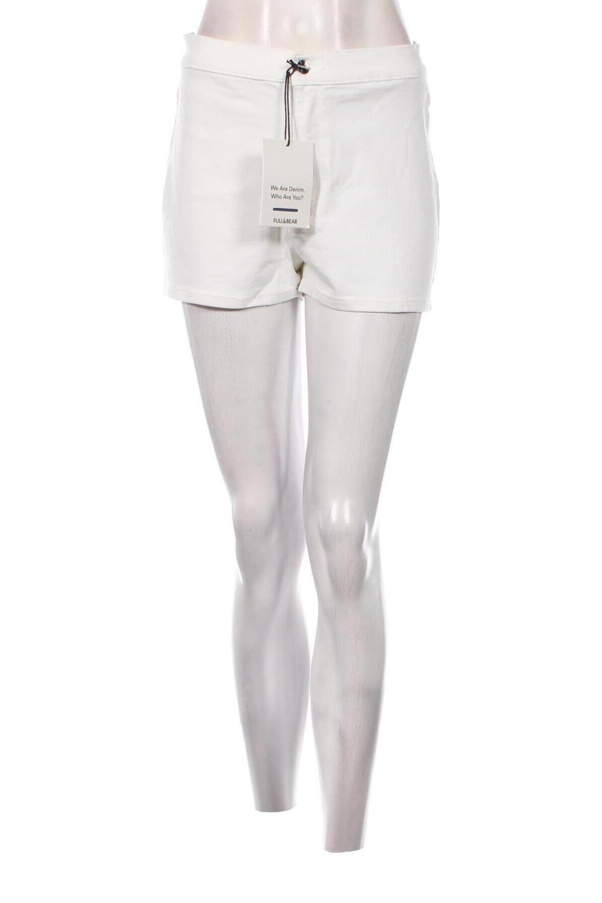 Γυναικείο κοντό παντελόνι Pull&Bear, Μέγεθος M, Χρώμα Εκρού, Τιμή 15,98 €