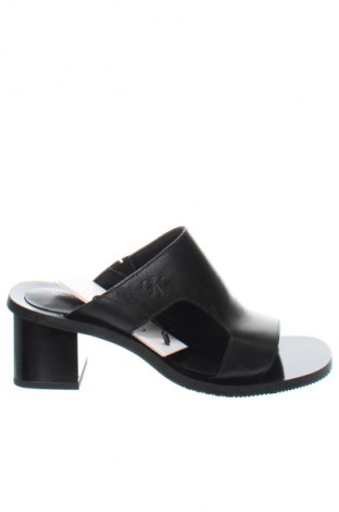Pantolette Calvin Klein, Größe 37, Farbe Schwarz, Preis 187,99 €