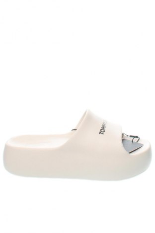 Papucs Tommy Jeans, Méret 38, Szín Ekrü
, Ár 20 899 Ft