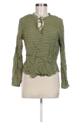 Damen Shirt B.Young, Größe M, Farbe Grün, Preis € 18,99