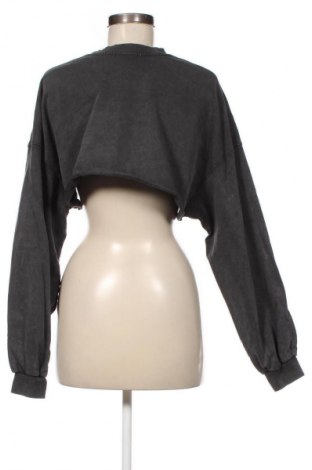 Damen Shirt Bershka, Größe S, Farbe Grau, Preis € 5,49