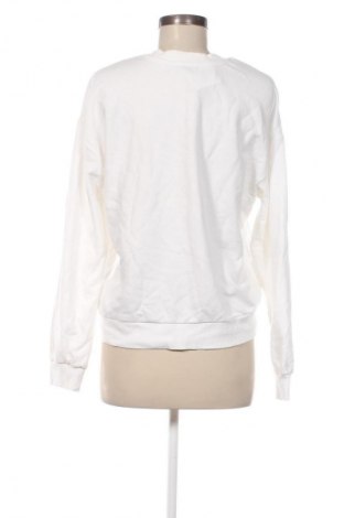 Damen Shirt Bershka, Größe M, Farbe Weiß, Preis € 5,99