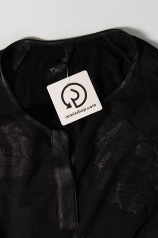 Damen Shirt Desigual, Größe S, Farbe Schwarz, Preis 33,99 €