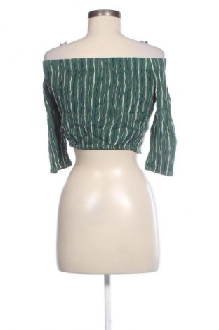 Bluză de femei Pull&Bear, Mărime S, Culoare Verde, Preț 17,99 Lei