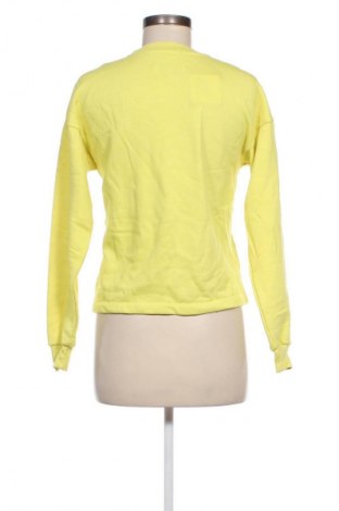 Damen Shirt Pull&Bear, Größe XS, Farbe Grün, Preis 4,49 €