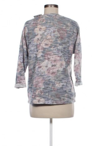 Damen Shirt Pull&Bear, Größe M, Farbe Mehrfarbig, Preis 4,49 €