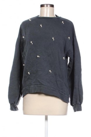 Damen Shirt Stradivarius, Größe S, Farbe Grau, Preis € 4,99