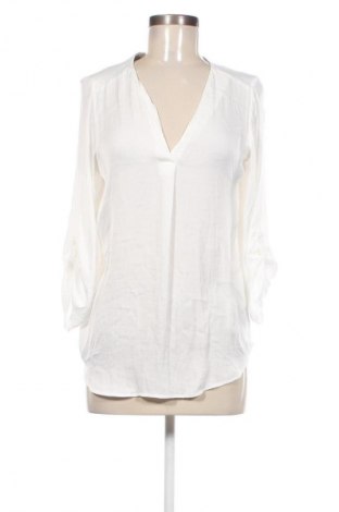 Damen Shirt Stradivarius, Größe M, Farbe Weiß, Preis € 6,49