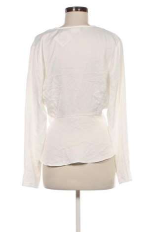 Damen Shirt VILA, Größe M, Farbe Weiß, Preis 4,49 €