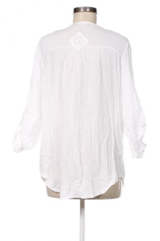 Damen Shirt Vestino, Größe M, Farbe Weiß, Preis 23,99 €