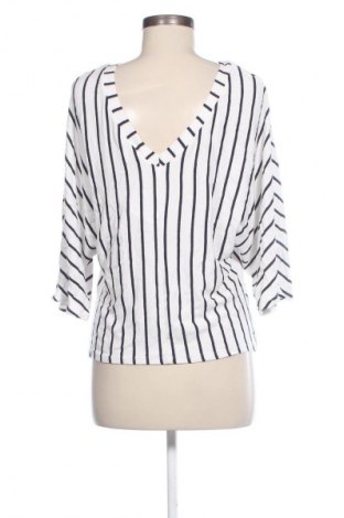 Damen Shirt Zara Trafaluc, Größe S, Farbe Mehrfarbig, Preis 13,99 €