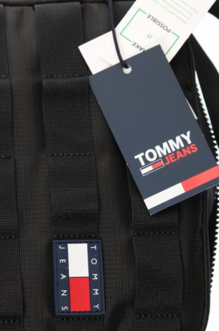 Damentasche Tommy Jeans, Farbe Schwarz, Preis 59,99 €