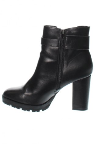 Botine de damă Boohoo, Mărime 42, Culoare Negru, Preț 230,61 Lei