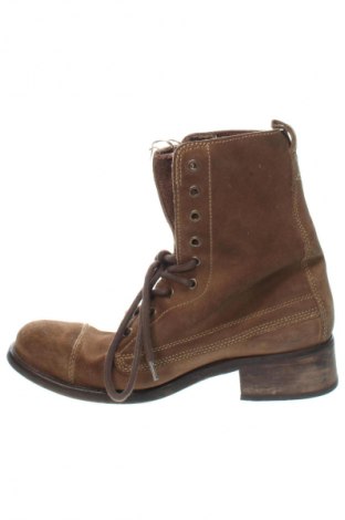 Botine de damă Superdry, Mărime 40, Culoare Maro, Preț 162,99 Lei