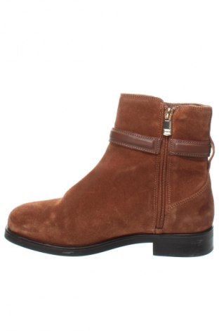 Botine de damă Tommy Hilfiger, Mărime 37, Culoare Maro, Preț 566,99 Lei