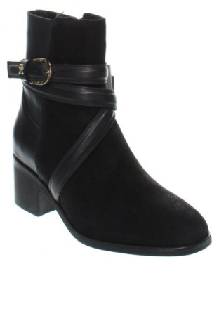 Botine de damă Tommy Hilfiger, Mărime 39, Culoare Negru, Preț 590,99 Lei