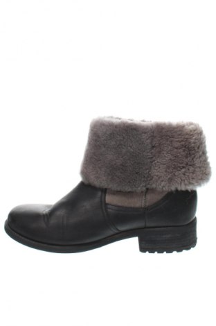 Botine de damă UGG Australia, Mărime 42, Culoare Multicolor, Preț 280,99 Lei