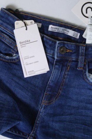 Damskie jeansy Bershka, Rozmiar XXS, Kolor Niebieski, Cena 73,99 zł