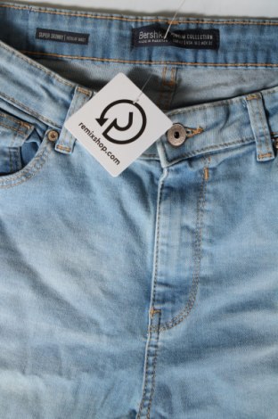 Damen Jeans Bershka, Größe L, Farbe Blau, Preis € 8,49