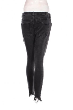 Damen Jeans Bershka, Größe M, Farbe Grau, Preis 8,99 €