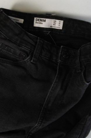 Damen Jeans Bershka, Größe XXS, Farbe Schwarz, Preis € 7,49