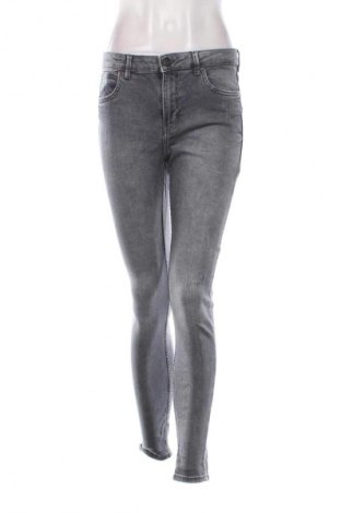 Damen Jeans Bershka, Größe M, Farbe Grau, Preis 10,49 €