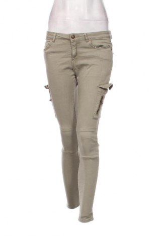 Damen Jeans Bershka, Größe S, Farbe Grün, Preis € 20,29