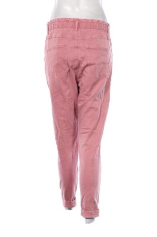 Damen Jeans Bershka, Größe S, Farbe Rosa, Preis 10,49 €