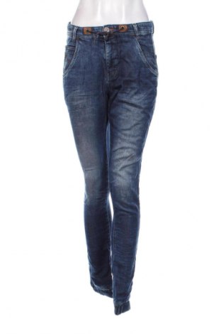 Damen Jeans Bershka, Größe M, Farbe Blau, Preis 8,49 €