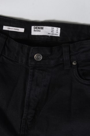 Γυναικείο Τζίν Bershka, Μέγεθος M, Χρώμα Μαύρο, Τιμή 9,49 €