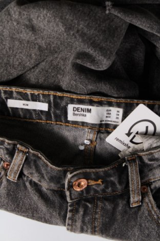 Damskie jeansy Bershka, Rozmiar S, Kolor Czarny, Cena 92,99 zł