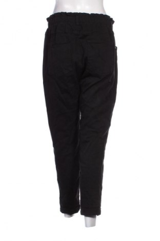 Blugi de femei Bershka, Mărime M, Culoare Negru, Preț 43,99 Lei