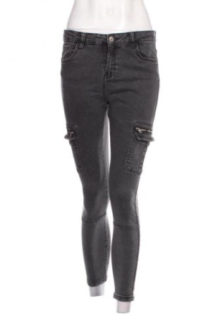 Damen Jeans Bershka, Größe M, Farbe Grau, Preis € 8,49