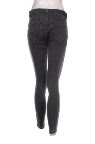 Damen Jeans Bershka, Größe M, Farbe Schwarz, Preis 10,49 €