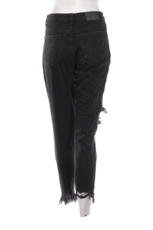 Blugi de femei Bershka, Mărime S, Culoare Negru, Preț 43,99 Lei